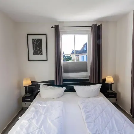 Villa Reethaus Arkonablick, In Erster Reihe Am Kurpark Und Meer, Hunde Herzlich Willkommen Glowe