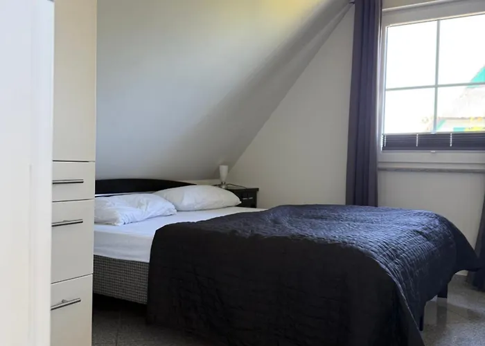 Reethaus Arkonablick, In Erster Reihe Am Kurpark Und Meer, Hunde Herzlich Willkommen *