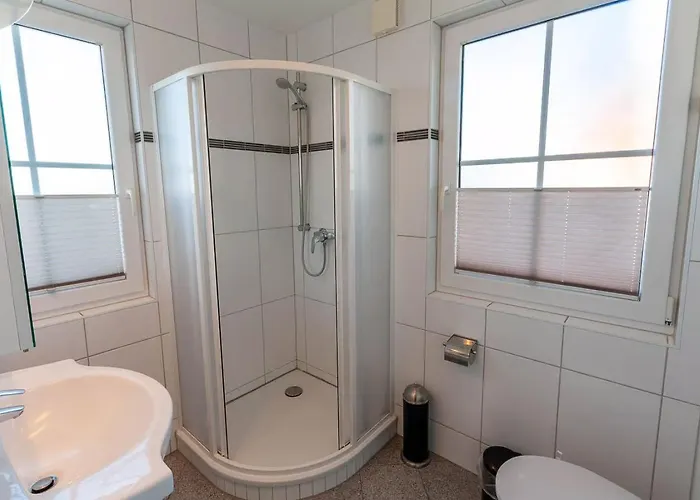 Reethaus Arkonablick, In Erster Reihe Am Kurpark Und Meer, Hunde Herzlich Willkommen וילה *